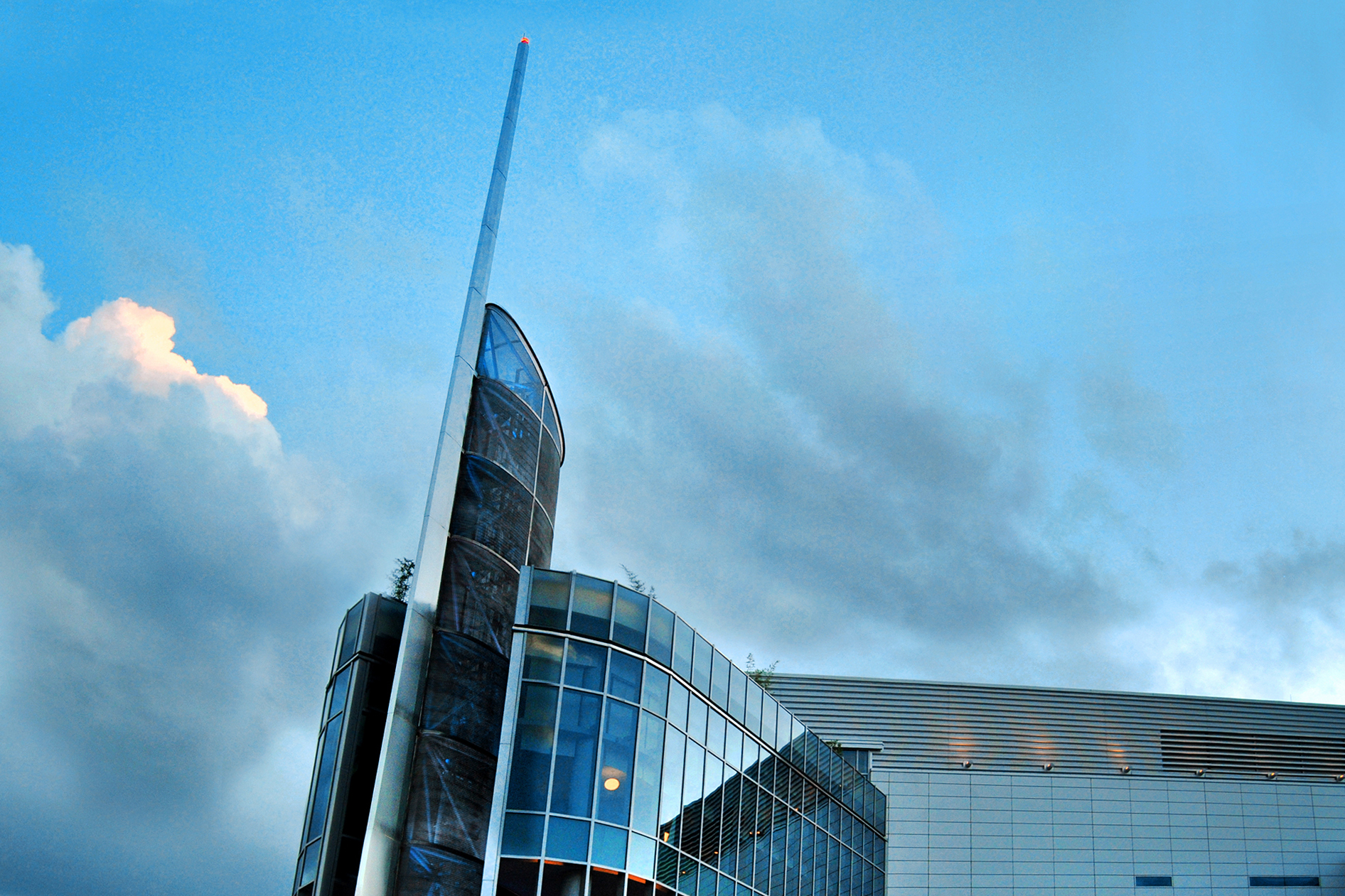 The Kia Center tower
